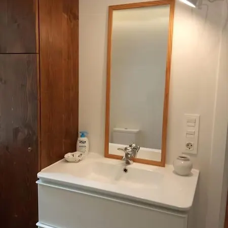Luminoso Apartamento Con Terraza Y Parking Gratis. San Sebastian